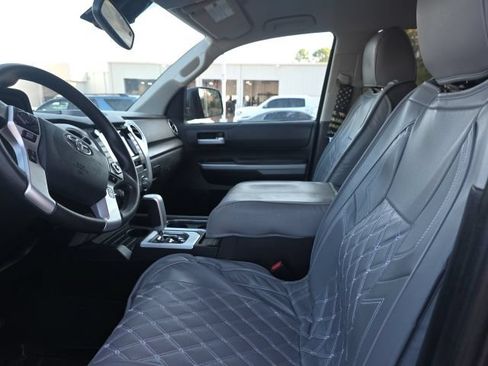 Used 2020 Toyota Tundra SR5 w/ SR5 Convenience Package AWD/4WD image 11