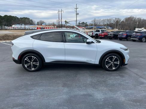 Used 2021 Ford Mustang Mach-E Select w/ Comfort/Appearance Package image 11