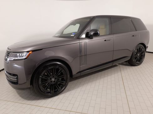 Used 2025 Land Rover Range Rover Long Wheelbase SE AWD/4WD image 1