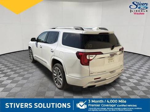Used 2022 GMC Acadia Denali w/ Denali Technology Package AWD/4WD image 10