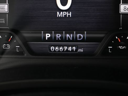 Used 2021 RAM 1500 Big Horn image 12