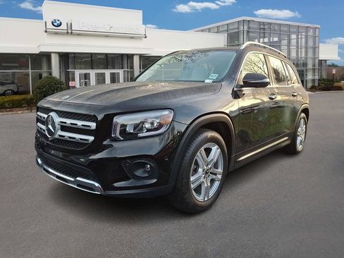 Used 2023 Mercedes-Benz GLB 250 4MATIC image 1