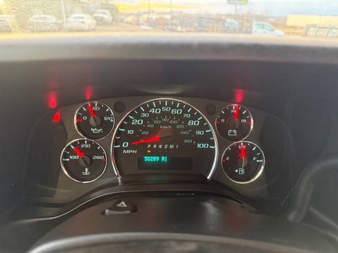 Used 2021 GMC Savana 3500 Extended w/ Power Convenience Package image 16