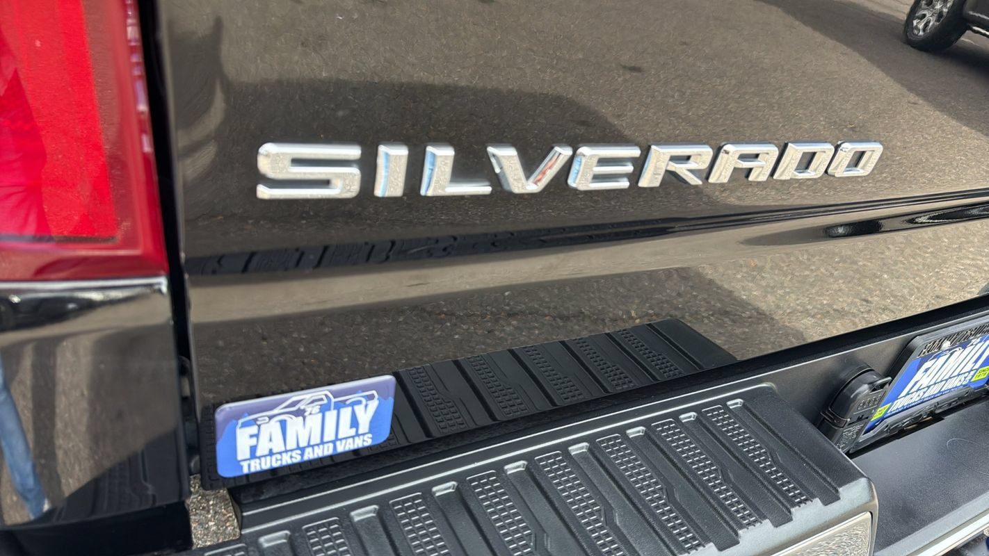 Used 2019 Chevrolet Silverado 1500 LTZ AWD/4WD image 21