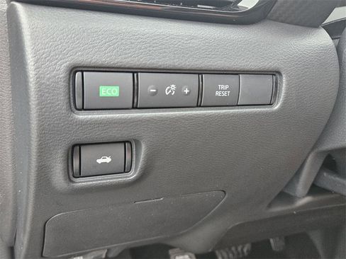 New 2025 Nissan Sentra SV w/ All-Weather Package image 24