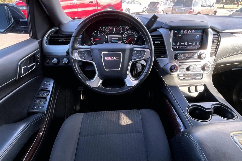 Used 2017 GMC Yukon SLE AWD/4WD image 5
