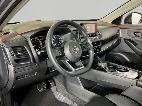Certified 2023 Nissan Rogue S FWD image 17