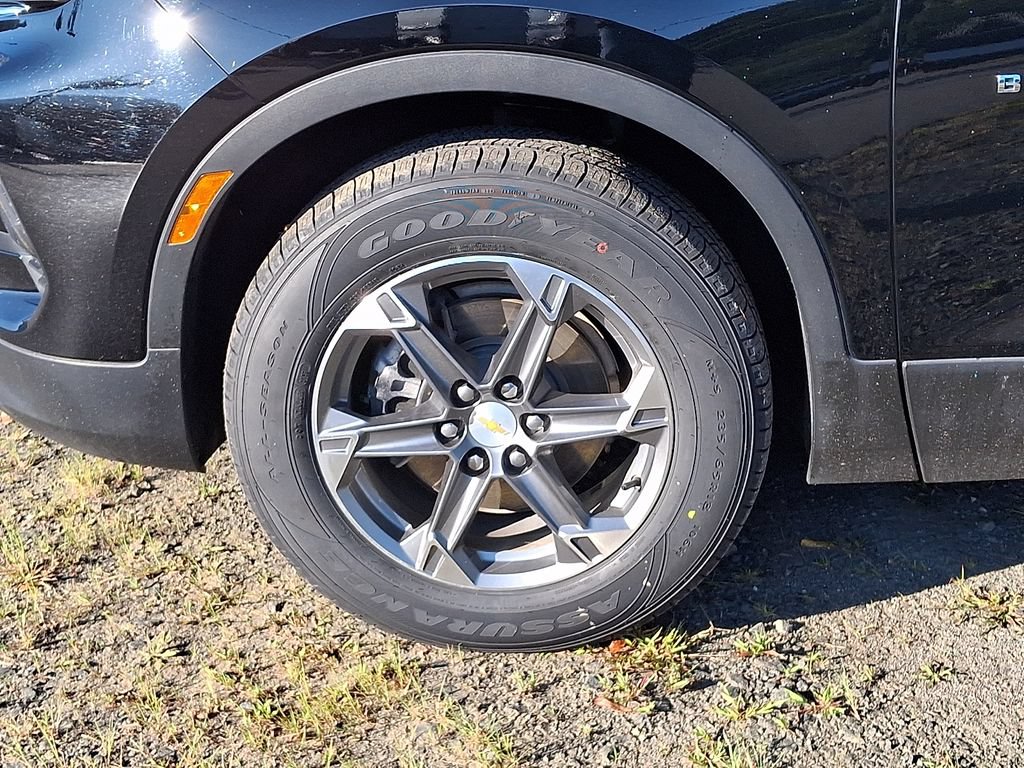 Used 2024 Chevrolet Blazer LT w/ Convenience Package FWD image 8