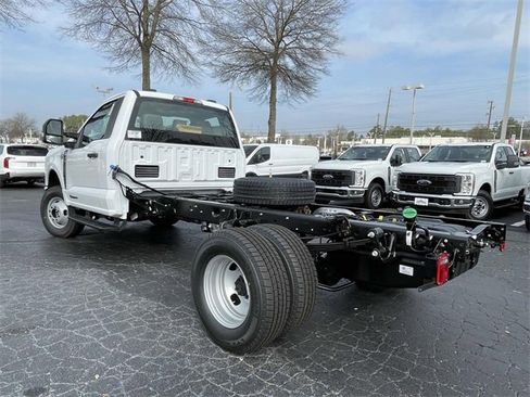 New 2026 Ford F550 XL image 25