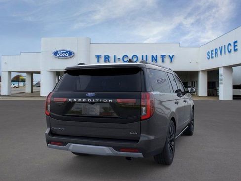 New 2026 Ford Expedition Max Platinum w/ Driver's Package AWD/4WD image 8