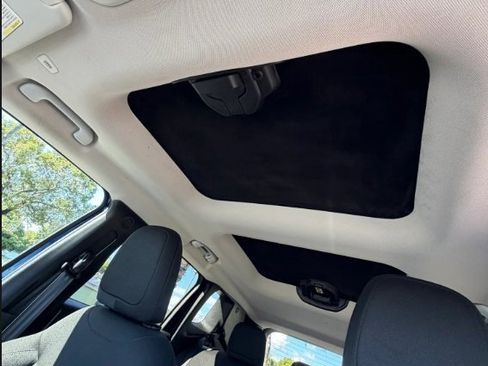 Used 2019 Jeep Renegade Sport w/ Sport Appearance Group image 4