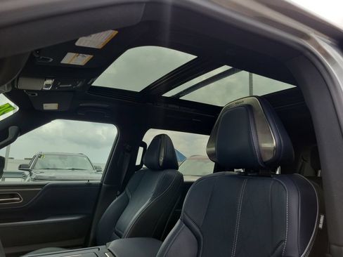 Certified 2026 INFINITI QX80 4WD w/ Sport Exterior Package image 24