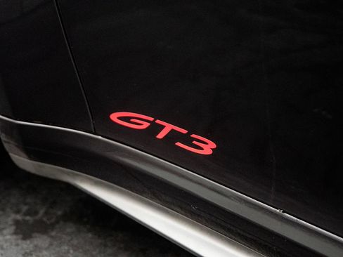 Used 2026 Porsche 911 GT3 RWD image 33