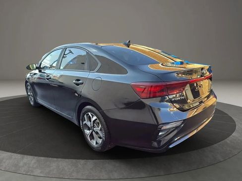 Used 2019 Kia Forte LXS image 7