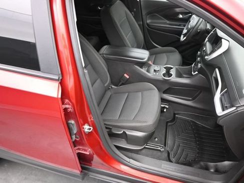 Used 2022 GMC Terrain SLE w/ Driver Convenience Package FWD image 11