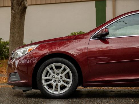 Used 2015 Chevrolet Malibu LT w/ Power Convenience Package FWD image 18