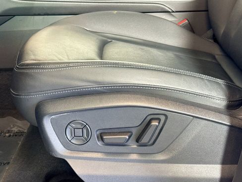 Used 2025 Audi Q7 3.0T Premium Plus image 18