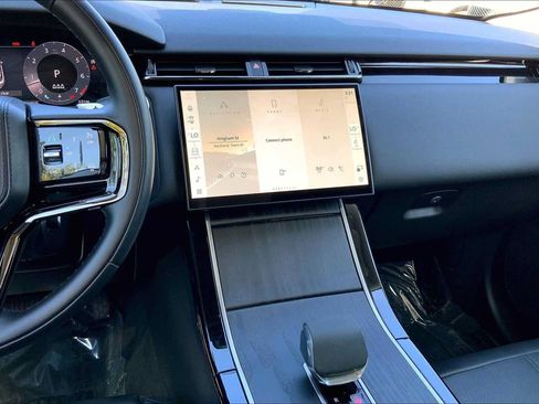 Used 2024 Land Rover Range Rover Velar S AWD/4WD image 7