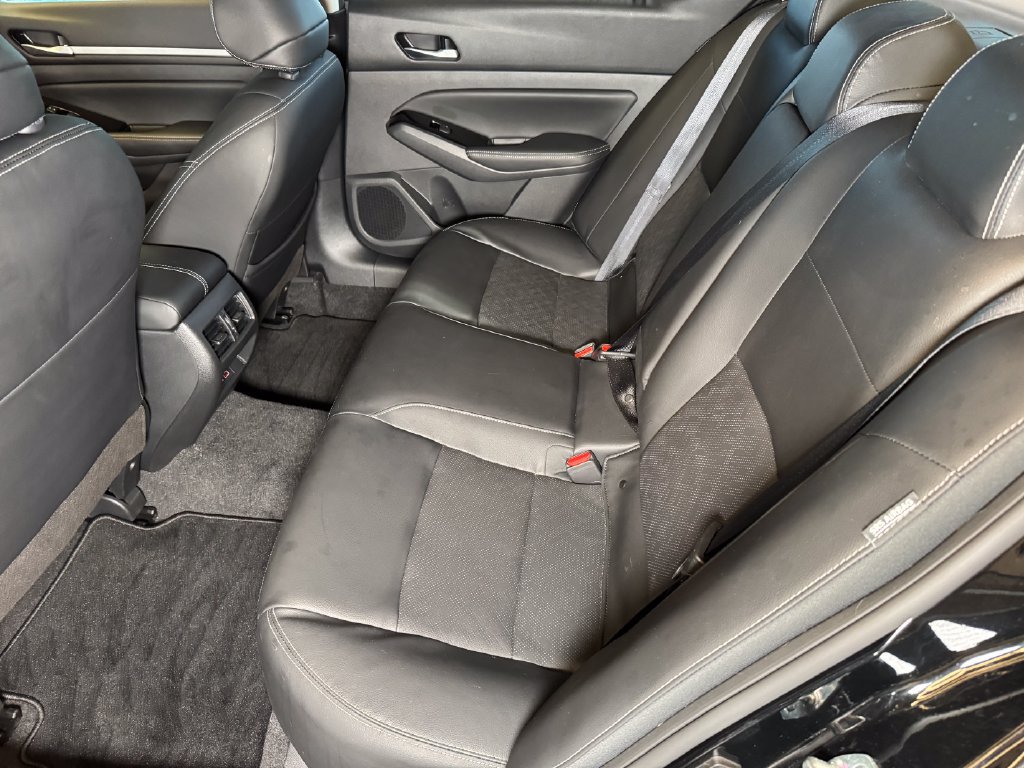 Used 2024 Nissan Altima 2.5 SL AWD/4WD image 21
