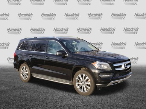Used 2016 Mercedes-Benz GL 450 4MATIC image 2