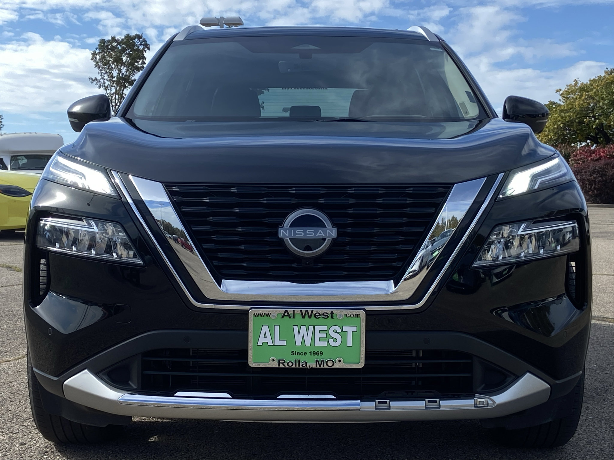 Used 2023 Nissan Rogue Platinum w/ Platinum Premium Package AWD/4WD image 6