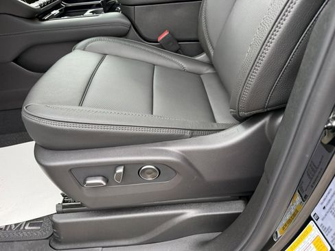 New 2026 GMC Yukon Denali image 16