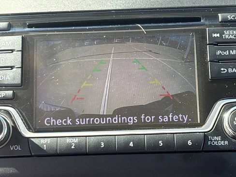 Used 2018 Nissan Frontier S image 25