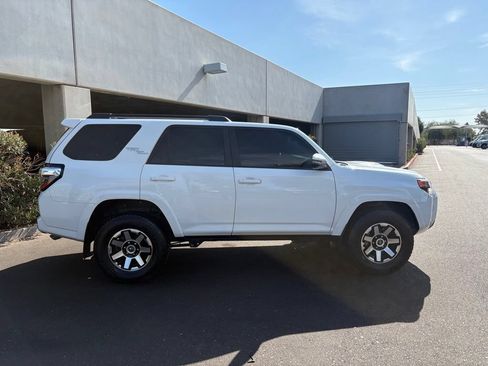 Used 2023 Toyota 4Runner TRD Off-Road Premium AWD/4WD image 6