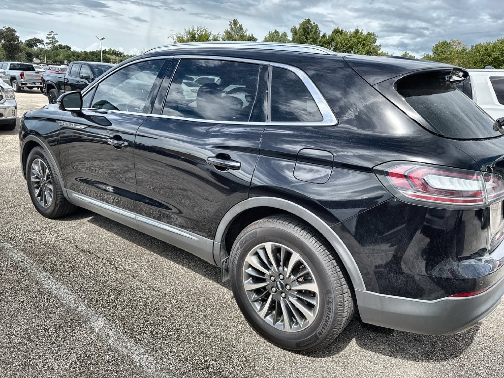 Used 2021 Lincoln Nautilus FWD w/ Equipment Group 101A image 6