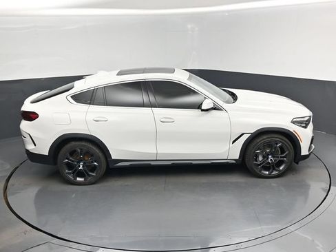 Used 2022 BMW X6 xDrive40i AWD/4WD image 13
