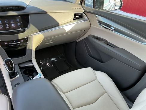 Used 2019 Cadillac XT5 Luxury image 30
