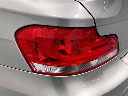 Used 2012 BMW 128i Convertible RWD image 27