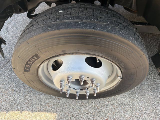 Used 2013 Ford F450 XL w/ Snow Plow Prep Pkg RWD image 8