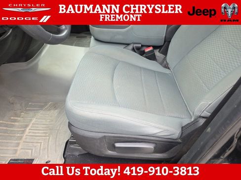 Used 2019 RAM 1500 ST AWD/4WD image 8