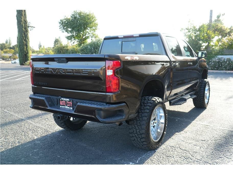 Used 2019 Chevrolet Silverado 1500 LT w/ Convenience Package AWD/4WD image 5