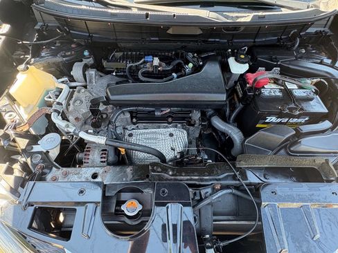 Used 2015 Nissan Rogue S w/ S Family Package image 17