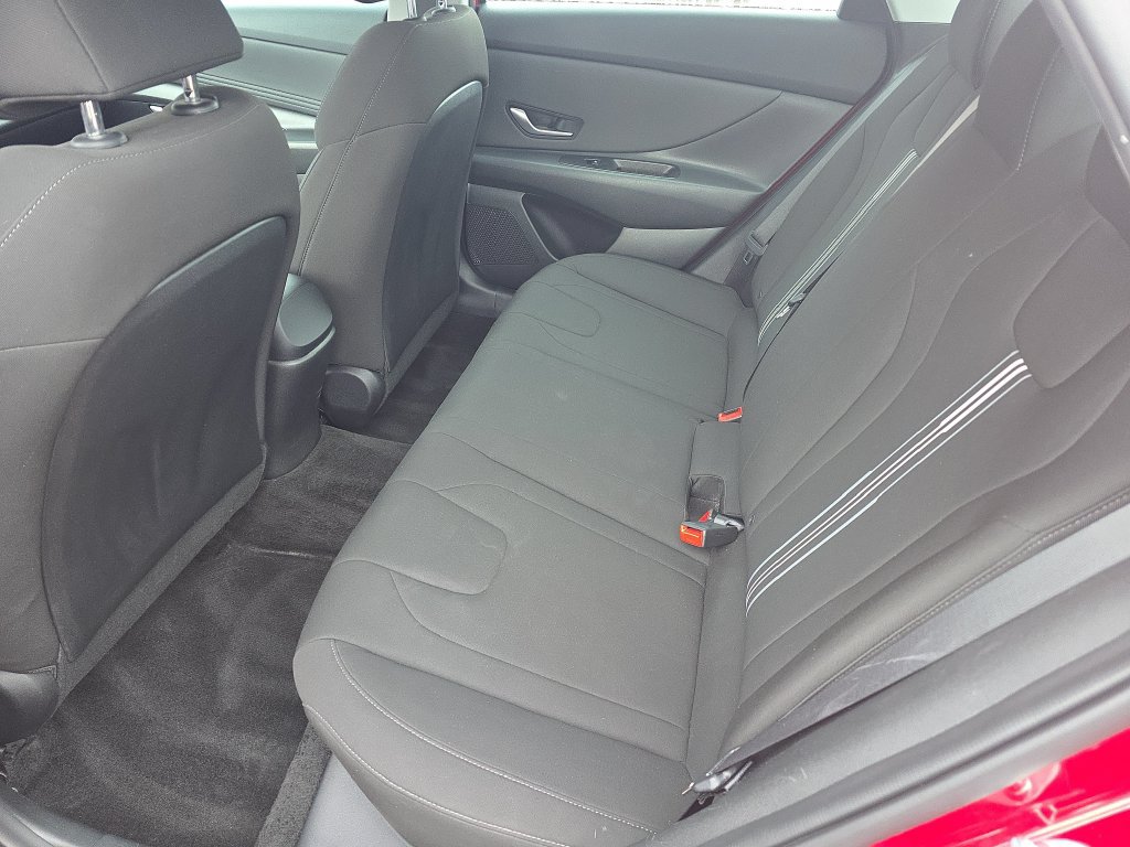 Used 2023 Hyundai Elantra SEL w/ Convenience Package FWD image 22