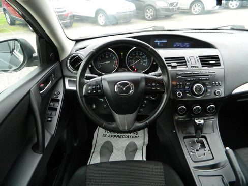 Used 2013 MAZDA MAZDA3 i Touring image 15