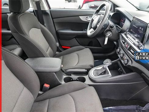 Certified 2023 Kia Forte LXS image 17