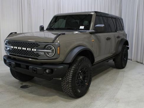 New 2026 Ford Bronco Badlands AWD/4WD image 34