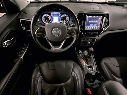 Used 2019 Jeep Cherokee Limited image 5