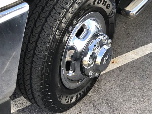 Used 2019 RAM 3500 Tradesman image 10