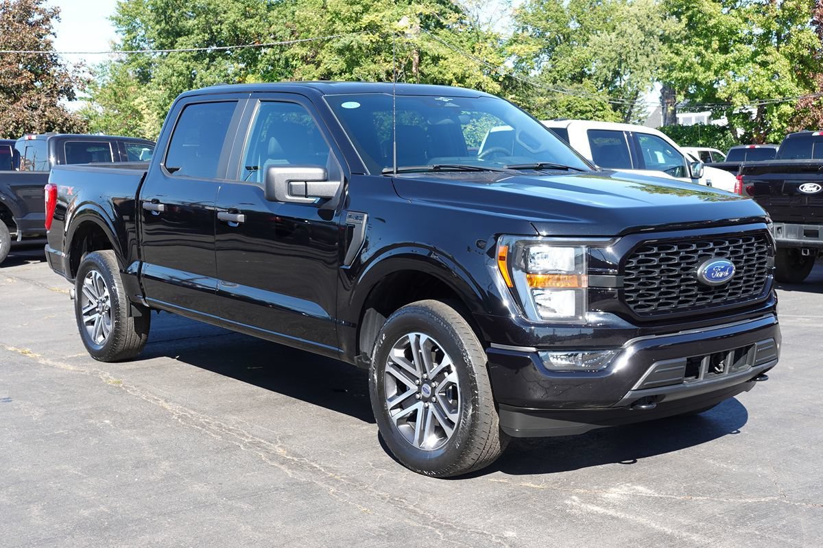Used 2023 Ford F150 XL w/ XL STX Apperance Package AWD/4WD image 4
