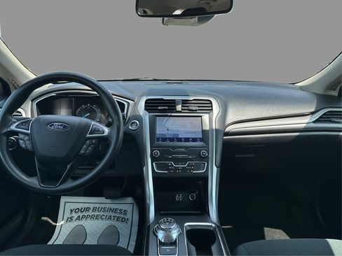 Used 2020 Ford Fusion SE FWD image 20