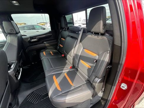 Used 2025 GMC Sierra 1500 AT4 w/ AT4 Premium Package AWD/4WD image 36