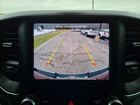 Used 2021 RAM 1500 Big Horn image 24