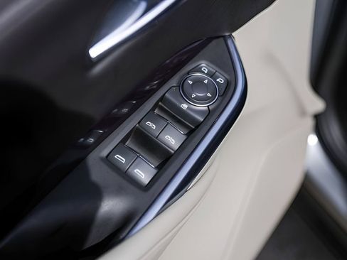 Certified 2023 Cadillac XT4 Luxury w/ Driver Awareness Package image 24