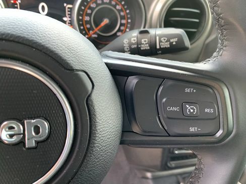 Used 2021 Jeep Wrangler Sport AWD/4WD image 28