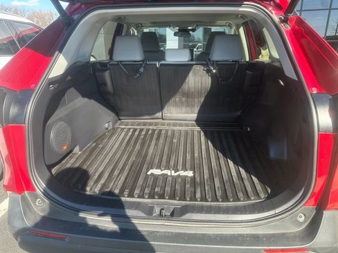 Used 2022 Toyota RAV4 XLE Premium AWD/4WD image 13