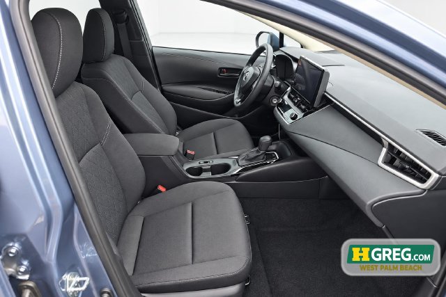 Used 2025 Toyota Corolla LE FWD image 11